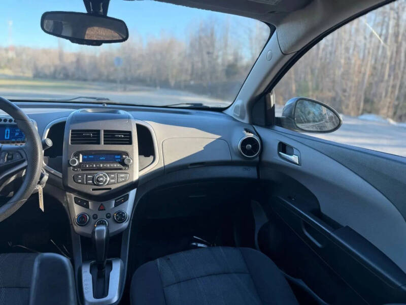 2014 Chevrolet Sonic LT Auto