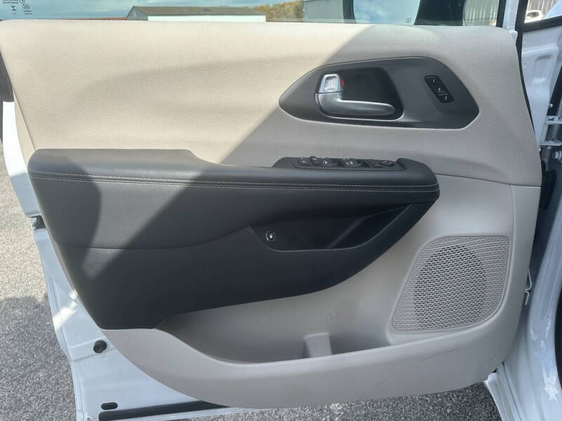 2024 Chrysler Pacifica Plug-In Hybrid