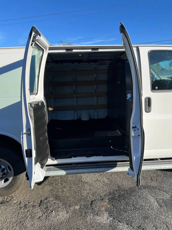 2024 Chevrolet Express 2500