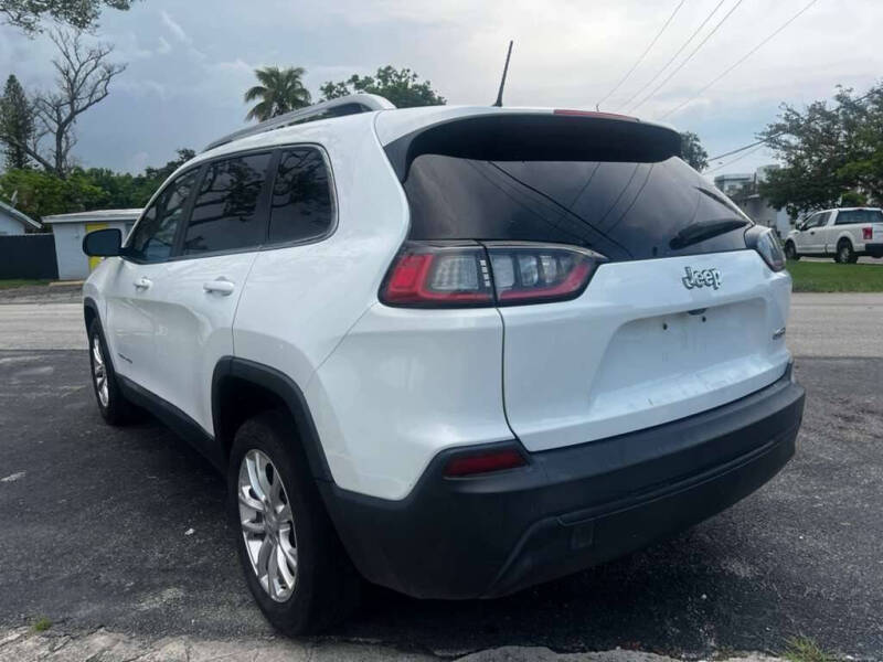 2019 Jeep Cherokee Latitude