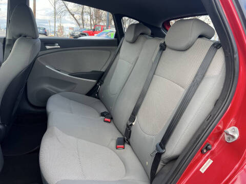 2012 Hyundai Accent GS