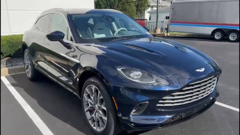 2021 Aston Martin DBX