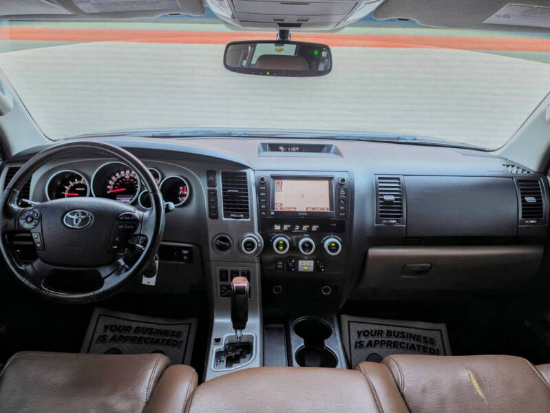 2013 Toyota Sequoia Platinum