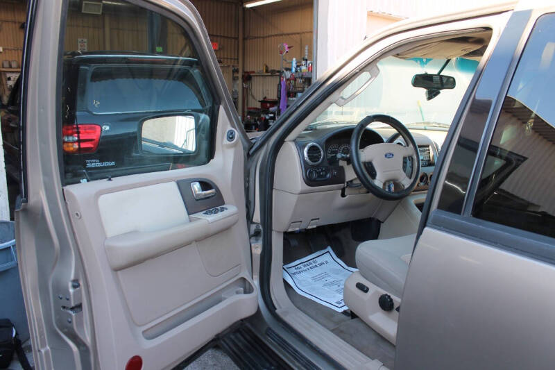 2003 Ford Expedition XLT