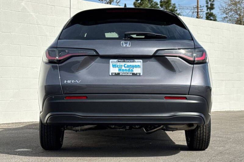 2026 Honda HR-V LX