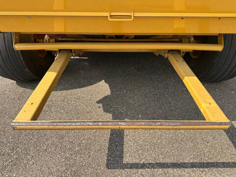 2015 VERMEER 605N