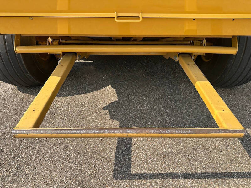 2015 VERMEER 605N