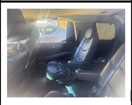 2018 Cadillac Escalade Luxury
