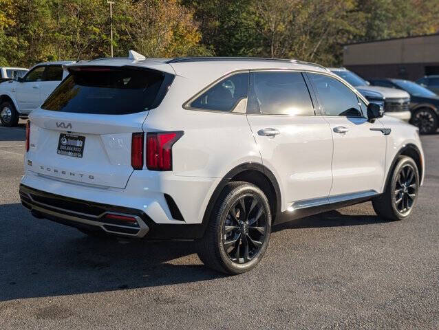 2022 Kia Sorento SX