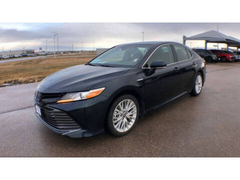 2020 Toyota Camry Hybrid XLE