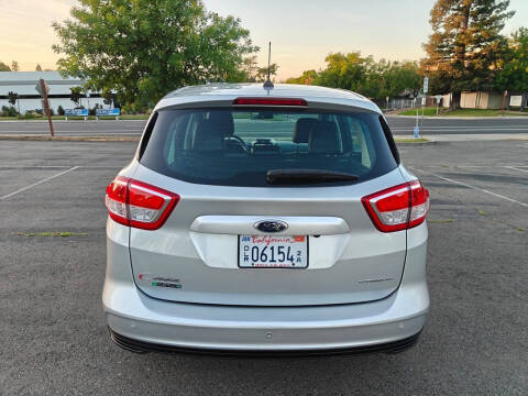 2017 Ford C-MAX Energi Titanium