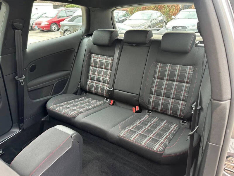 2010 Volkswagen GTI Base PZEV