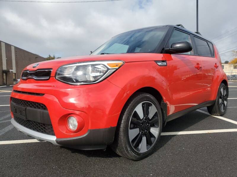 2017 Kia Soul for sale at MENNE AUTO SALES LLC in Hasbrouck Heights NJ