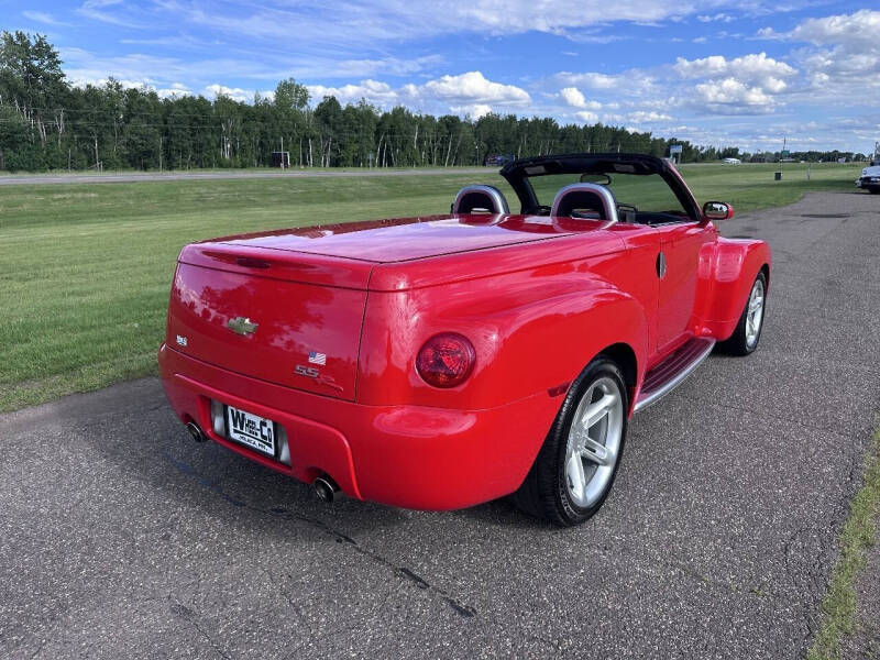 2004 Chevrolet SSR LS