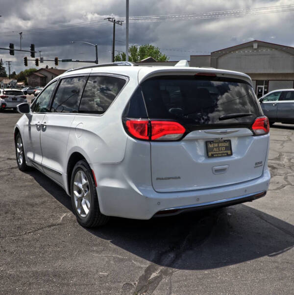 2020 Chrysler Pacifica Limited