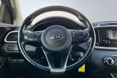 2016 Kia Sorento LX