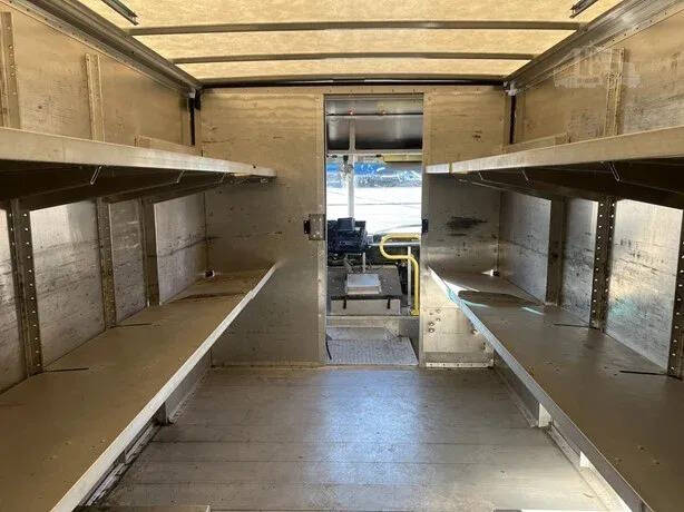 2022 Freightliner MT45 Chassis