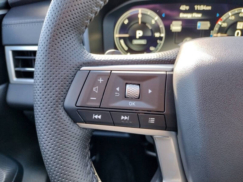 2025 Mitsubishi Outlander PHEV SE