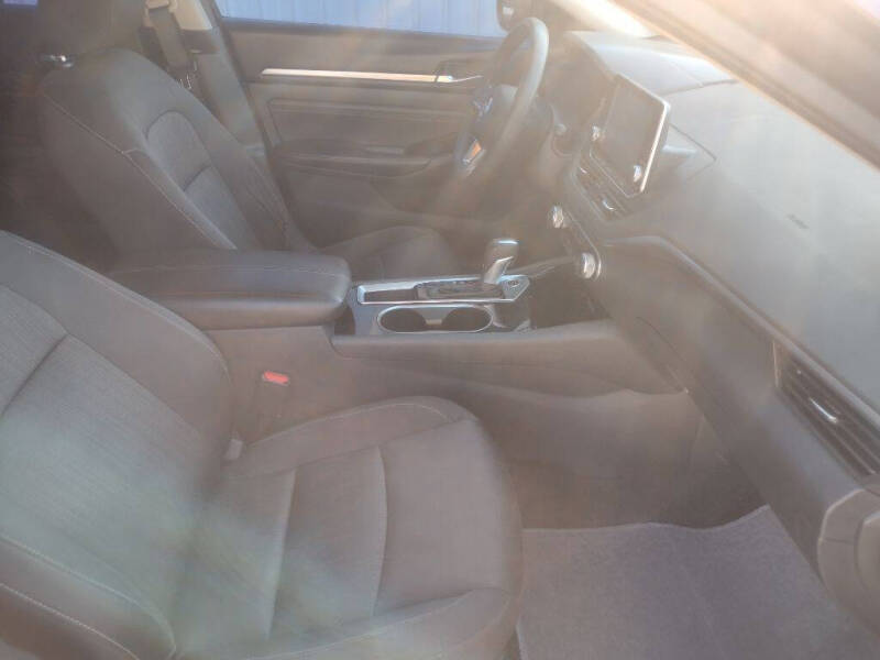 2021 Nissan Altima 2.5 SV