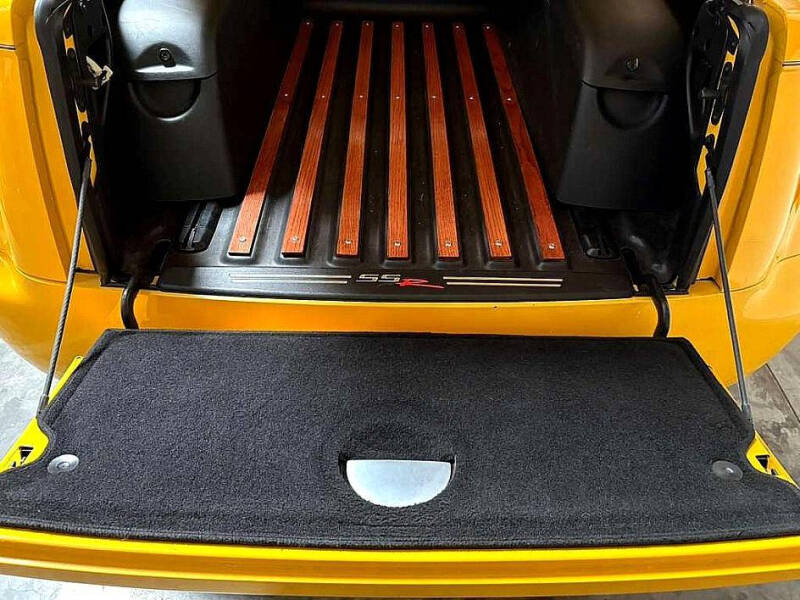 2004 Chevrolet SSR LS