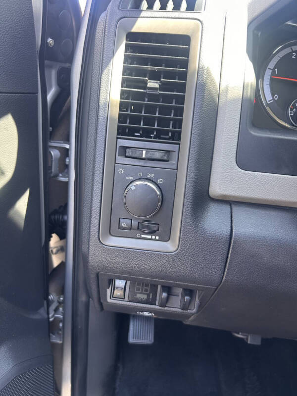 2012 RAM 2500 ST