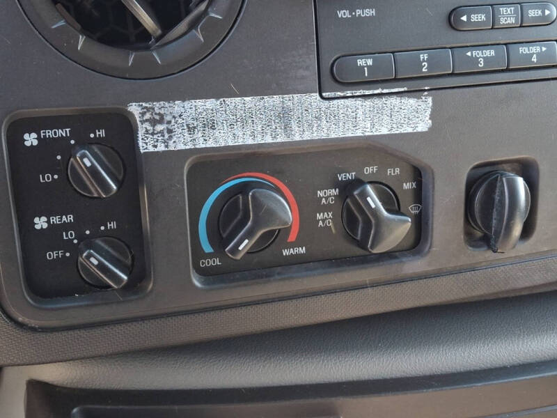 2013 Ford E-Series E-150 XLT