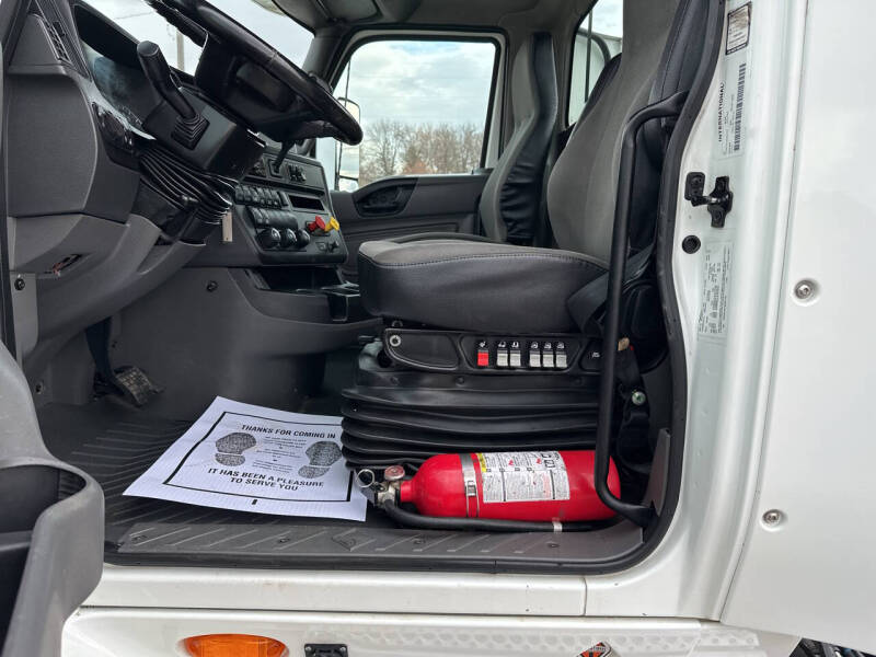 2021 International RH613