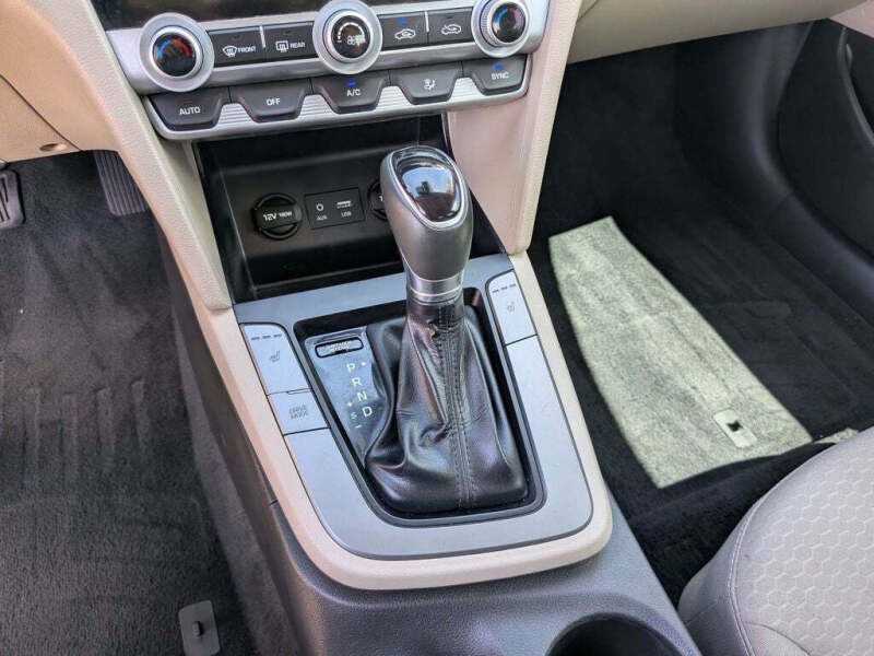 2020 Hyundai Elantra