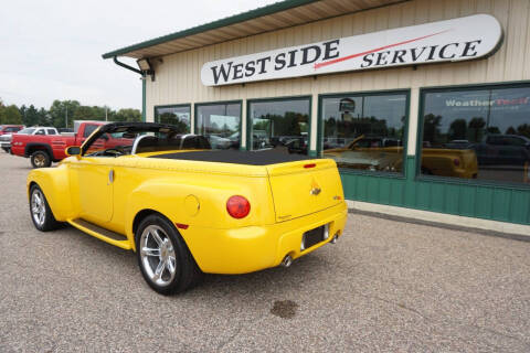 2004 Chevrolet SSR LS
