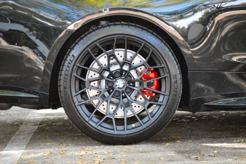 2025 BMW M4 CS