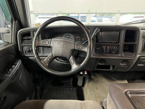 2005 Chevrolet Silverado 3500 LS