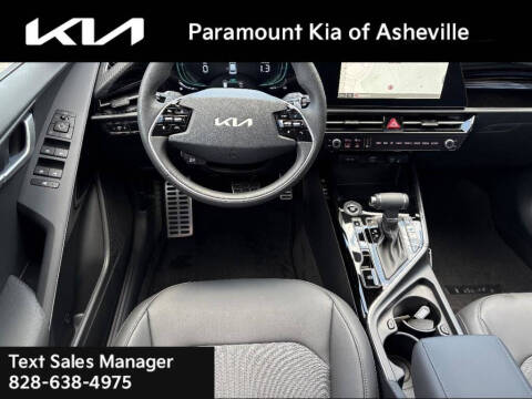 2025 Kia Niro EX Touring