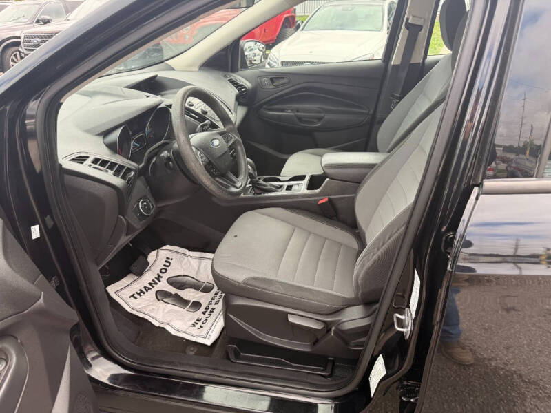 2019 Ford Escape S