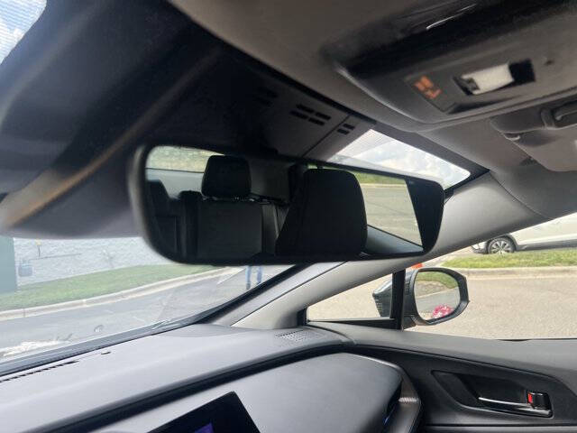 2025 Toyota Prius XLE