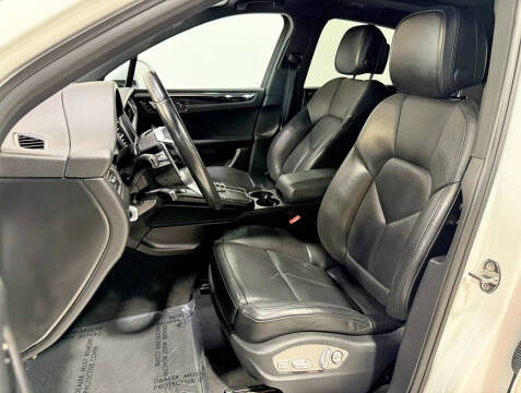 2017 Porsche Macan S