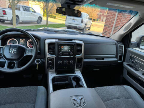 2017 RAM 1500 SLT