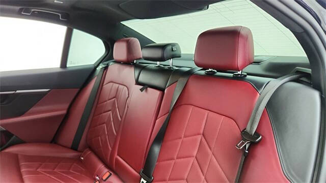 2024 BMW i5 eDrive40