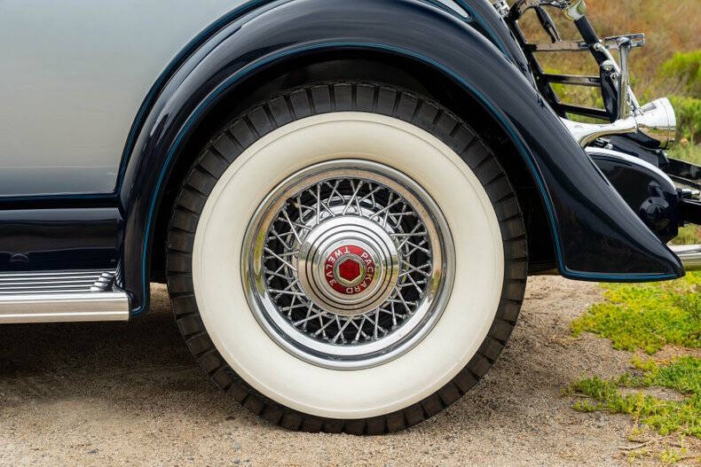 1933 Packard Twelve