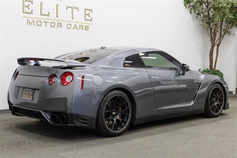 2013 Nissan GT-R Premium