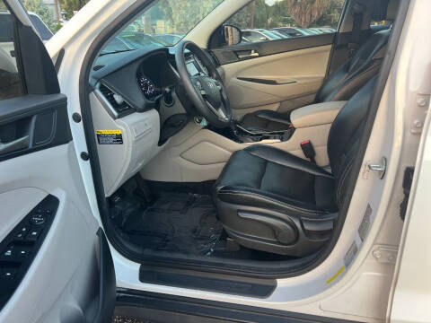 2018 Hyundai Tucson SE