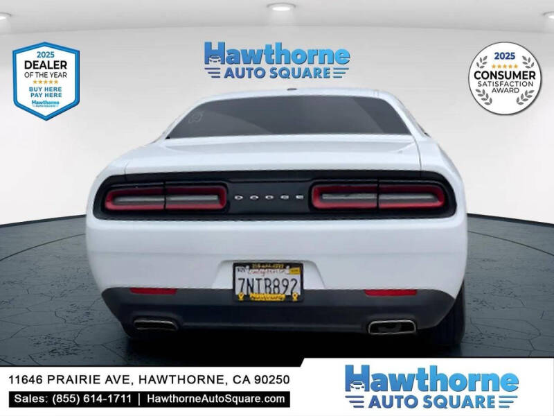 2015 Dodge Challenger SXT