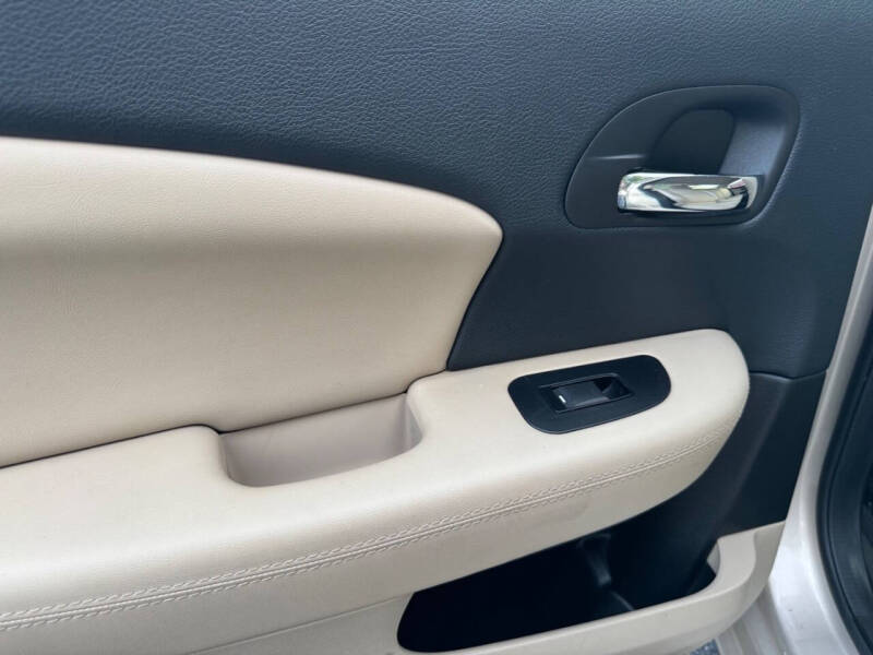 2014 Chrysler 200 Limited