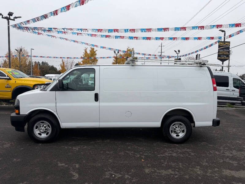 2022 Chevrolet Express 2500