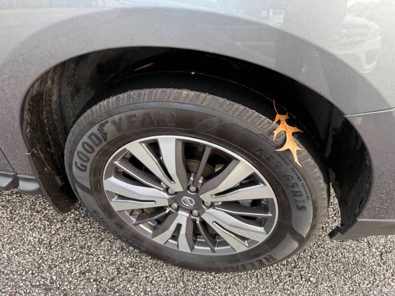 2020 Nissan Pathfinder S