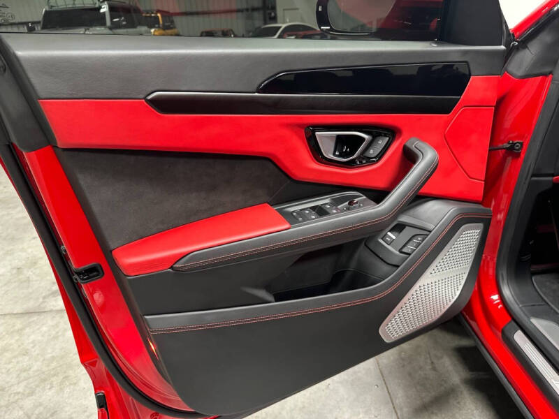 2022 Lamborghini Urus