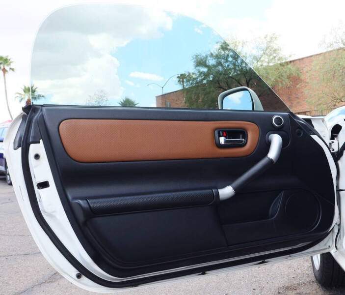 2004 Toyota MR2 Spyder