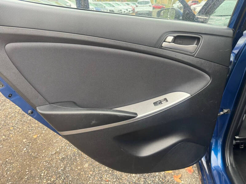 2015 Hyundai Accent GS