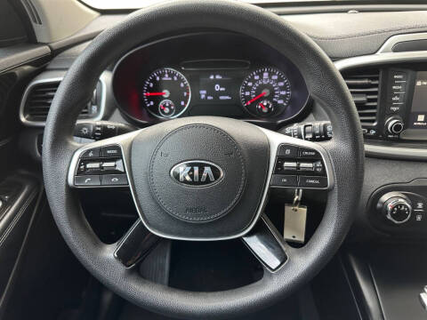 2019 Kia Sorento LX