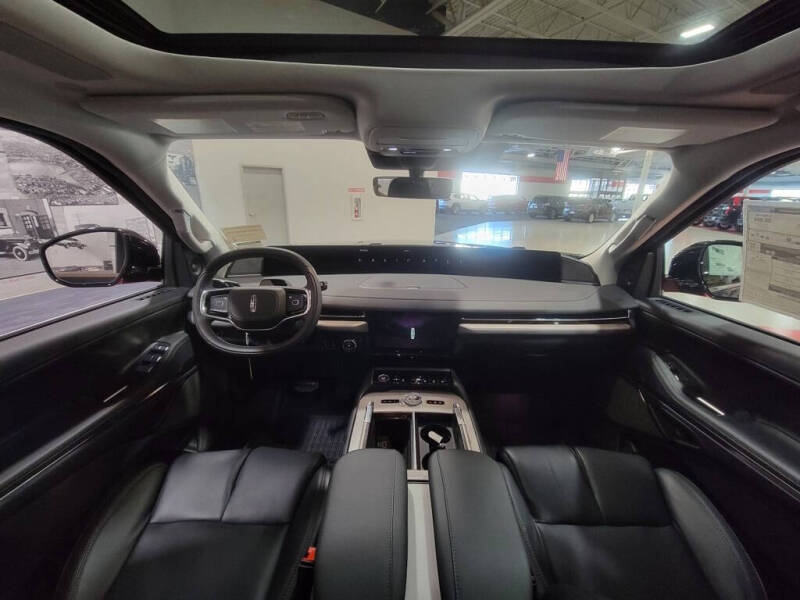 2025 Lincoln Navigator L Reserve