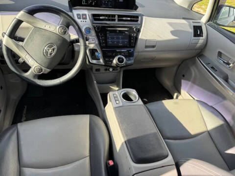 2015 Toyota Prius v Three